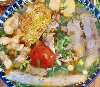Hình ảnh Riêu đặc biệt full topping