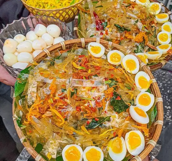 Hình ảnh Bánh tráng trộn Bò khô 