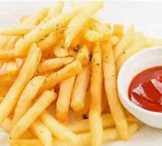 French fries size L - 65.000 ₫ tại Moon Express - Burger & Mì Ý - Trần Văn Khánh