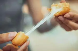 Bánh gà con nhân phô mai kéo sợi - 49.000 ₫ tại Bánh Gà Con Chichiko - Bánh Nướng Gà Con Hàn Quốc - Co.opmart Cống Quỳnh