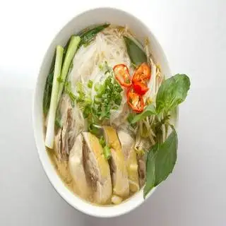 Hủ tiếu gà - 55.000 ₫ tại Chị Cá - Bò Kho - Lê Văn Sỹ