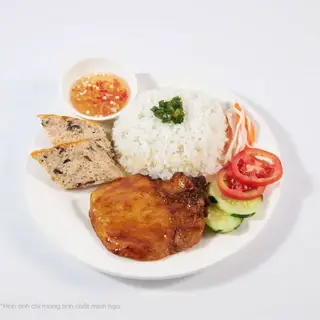 Cơm tấm sườn chả - 50.000 ₫ tại Cơm Tấm Cây Gõ - Bình Phú