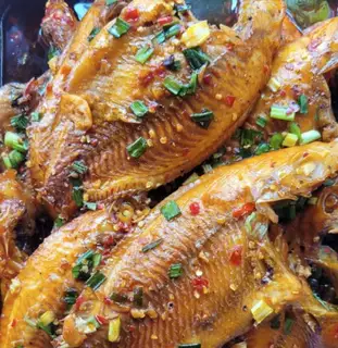Cơm cá rô kho - 55.000 ₫ tại Cơm Tấm Như Ý - Nguyễn Văn Thương