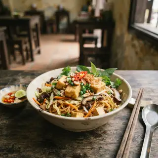 Hình ảnh Hủ tiếu mì gói chay