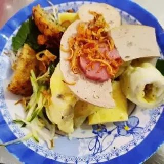 Bánh cuốn trứng - 50.000 ₫ tại Bánh Cuốn Anh Thư - Nguyễn Thị Nhỏ