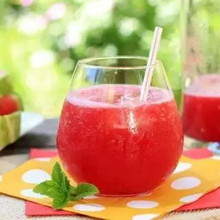 Ép dưa hấu - 30.000 ₫ tại Nước Ép Trái Cây Tươi 724 - Trái Cây Cắt Sẵn - Phạm Thế Hiển