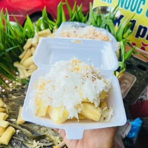 Hình ảnh KHOAI MÌ HẤP NƯỚC CỐT DỪA - Phan Văn Trị