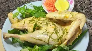 Hình ảnh Gà luộc - nửa con