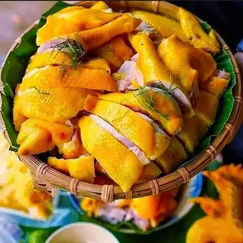 Gà Hấp Muối & Gà Ủ Muối - A Long Food - Nguyễn Thị Tú - Món truyền thống/Đặc sản gần bạn