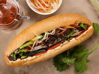 Bánh mì trung học - 25.000 ₫ tại Bánh Mì Quốc Bảo - Đường Số 10