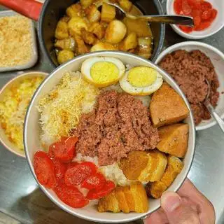 Xôi thập cẩm - 35.000 ₫ tại Xôi Phương Anh - Xôi Gà, Xá Xíu & Thập Cẩm - Nguyễn Hậu