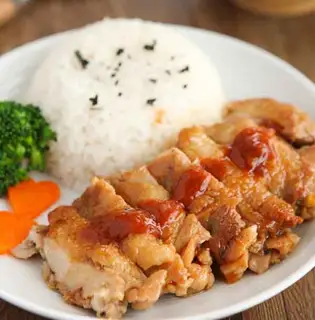 Hình ảnh Cơm trắng gà chiên