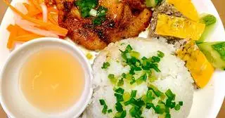 Sườn chả - 60.000 ₫ tại Cơm Tấm Anh Chị Béo - Hoàng Diệu