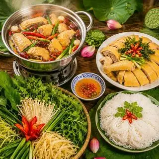 Lẩu Gà Tiềm Ớt Hiểm – Set 2–3 người - 249.000 ₫ tại Lẩu Xì Xụp - Quách Văn Tuấn