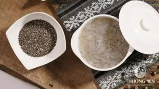 Chè tổ yến hạt chia - 60.000 ₫ tại Cháo Tổ Yến Vân Nguyên - Chè Tổ Yến - Nguyễn Tiểu La 