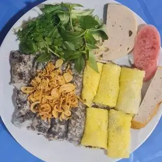 Bánh cuốn trứng - 50.000 ₫ tại Bánh Ướt Nóng, Bánh Cuốn Bắc & Hột Vịt Lộn - Hoàng Hoa Thám