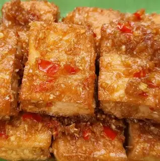 Cơm chay đậu hũ chiên sả - 23.000 ₫ tại Cơm Chay Diệu Thật - Ung Văn Khiêm