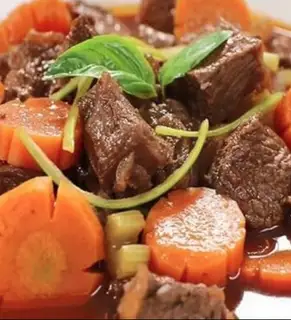 Bò Kho + Bánh Mì - 45.000 ₫ tại Cô Trinh - Nui Xào Bò - Triệu Quang Phục