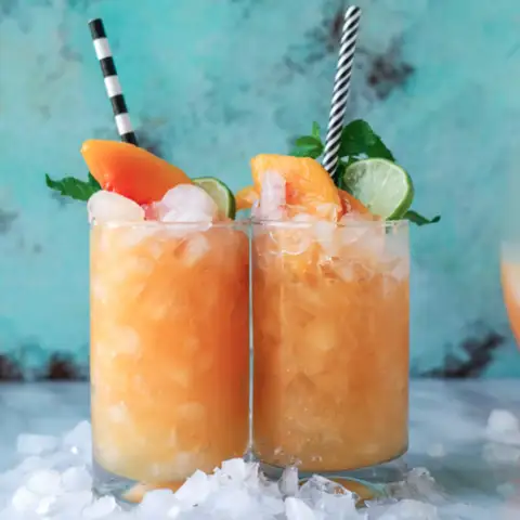 Hình ảnh Nước Ép Trái Cây Tươi - Bà Triệu