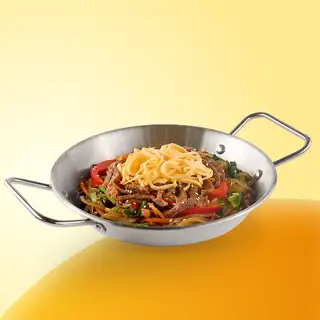 Hình ảnh Miến Trộn Bò Japchae