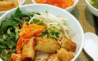 Bún tươi chả giò chay - 40.000 ₫ tại Cơm Chay Trà Sữa An Hạnh - Huỳnh Văn Bánh