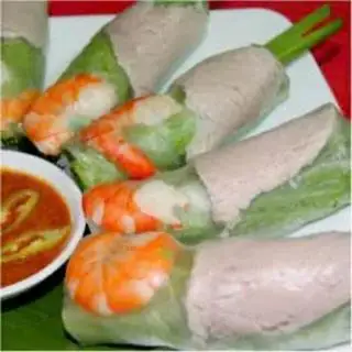 Gỏi cuốn tôm thịt - 13.000 ₫ tại Gỏi Cuốn Nhà Thỏ - Nguyễn Văn Linh