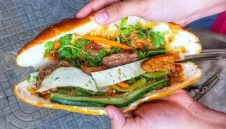 Bánh mì thập cẩm chay đặc biệt - 30.000 ₫ tại Ẩm Thực Chay Huyền Trang - Huỳnh Lan Khanh