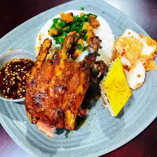 Cơm sườn chéo - 63.000 ₫ tại Cơm Tấm Phượng Sài Gòn & Bún Thịt Nướng 199 - Lê Đức Thọ
