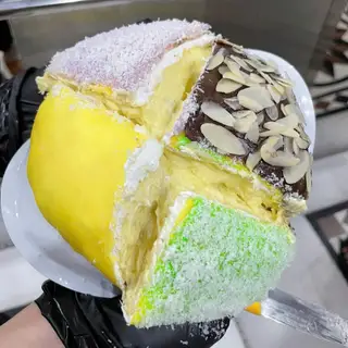 Hình ảnh Bánh ngàn lớp full sầu size 16 mix 4