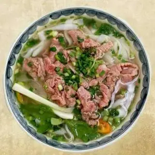 Phở tái - 70.000 ₫ tại Mây Quán - Phở Đặc Biệt - Phan Thúc Duyện