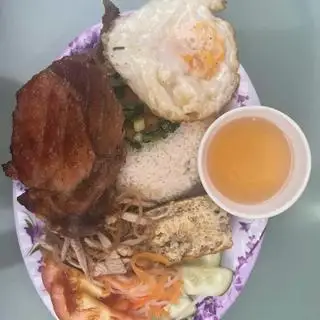 Cơm sườn bì chả trứng - 70.000 ₫ tại Cơm Tấm Lộc - Phan Văn Trị
