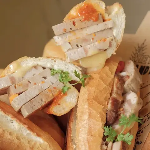 Hình ảnh Bánh Mì Cô Năm - Văn Tiến Dũng