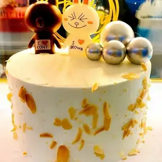 Bánh kem bắp size 14cm (Mẫu ngẫu nhiên) - 290.000 ₫ tại Hải An Bakery Chính Gốc - Bánh Ngọt & Bánh Kem - Nguyễn Duy Trinh