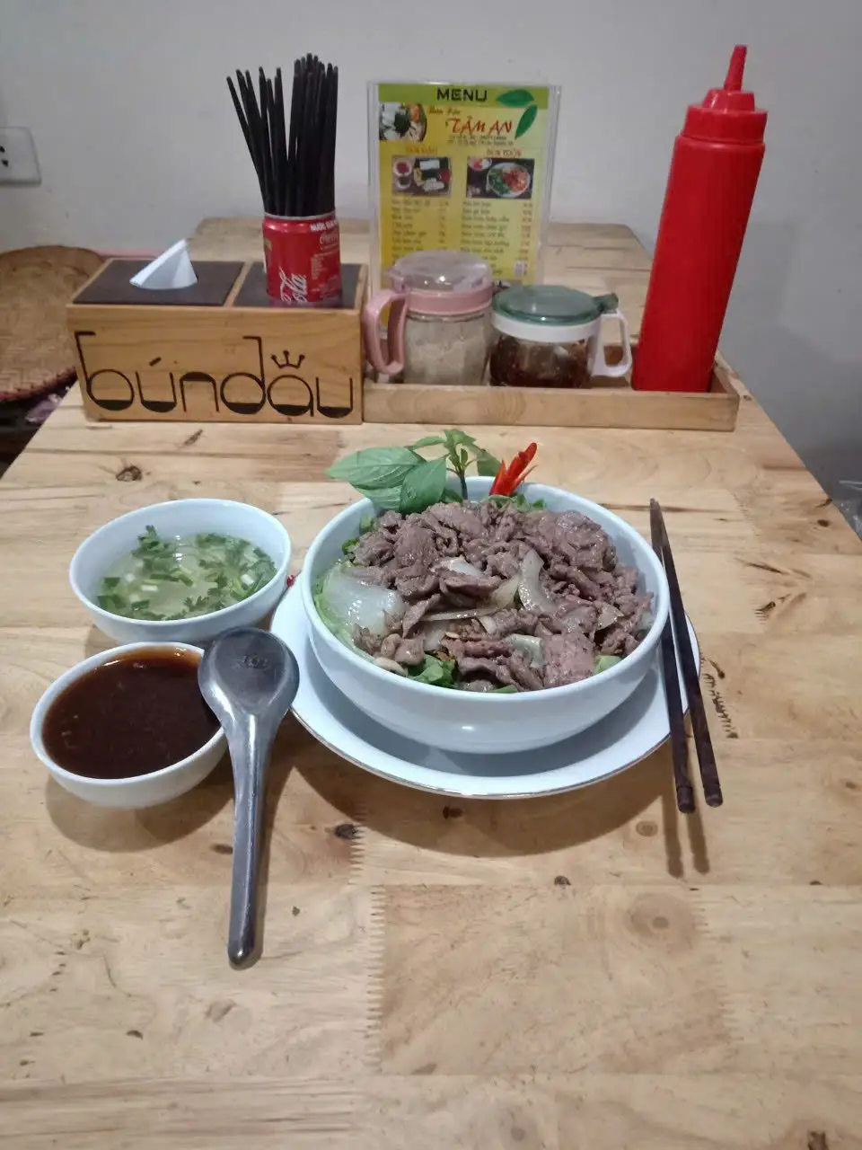 Hình ảnh Bún bò trộn