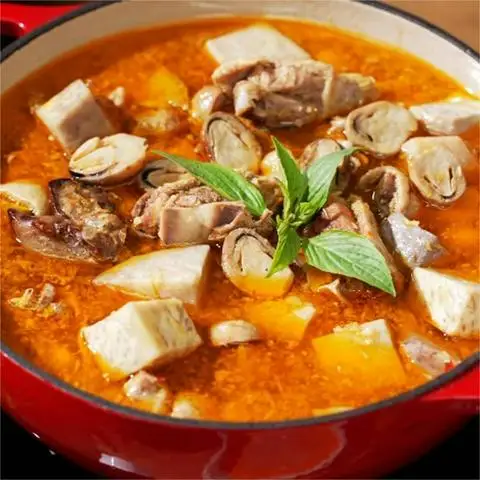 Quán Việt Thái - Bún Bò Cay Bạc Liêu & Lẩu Vịt Nấu Chao - Điện Biên Phủ - Lẩu & Nướng gần bạn