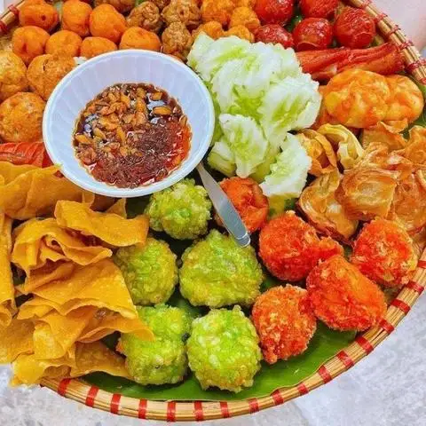 Ăn Vặt Ngọc Ngọc - Mì Trộn, Cá Viên & Bánh Tráng Trộn - Nguyễn Kiệm - Ăn vặt gần bạn