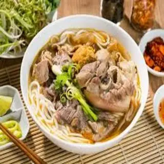 Hình ảnh Bún bò Huế đặc biệt