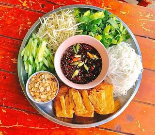 Hình ảnh Bún chay - đậu hũ - sườn non chay