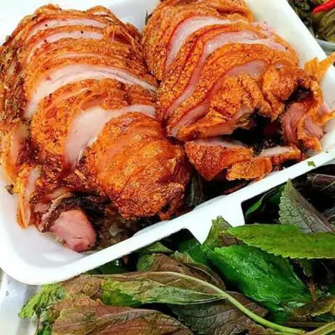 Hình ảnh Tiêu Duy - Gà, Vịt & Giò Heo Nướng Lá Mắc Mật - Nguyễn Thị Tú