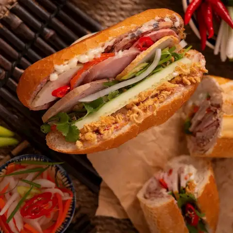 Hình ảnh Bánh Mỳ 230 - Võ Chí Công