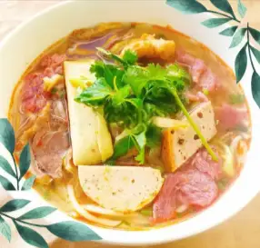 Bún bò tái - nạm - chả huế - 62.000 ₫ tại Bún Bò Huế Cát Tường - Hùynh Tấn Phát