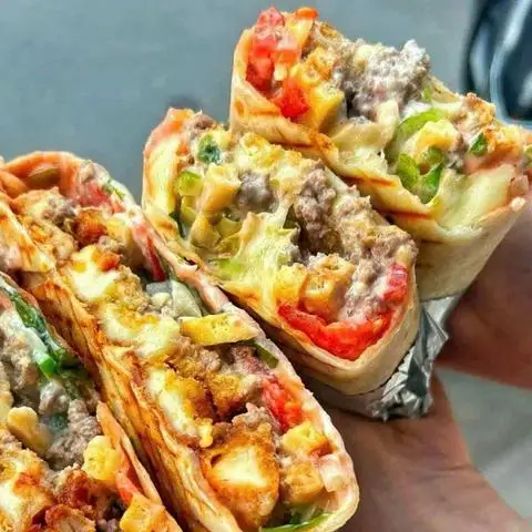 Hình ảnh Bánh Tacos - Nhà Hello Kitty - Võ Quý Huân