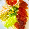 Hình ảnh Cơm tấm lạp xưởng nướng