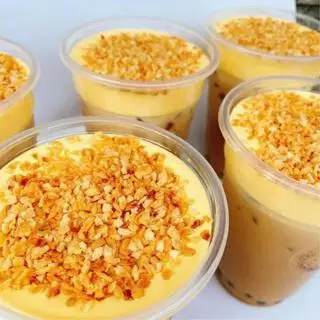 Hình ảnh Trà sữa ô long kem dừa nướng trân châu 