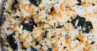 Hình ảnh Cơm Trộn Rong Biển Cháy Cạnh