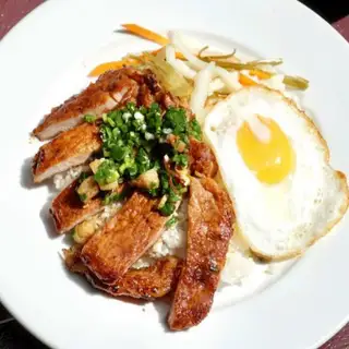 Hình ảnh Cơm sườn trứng