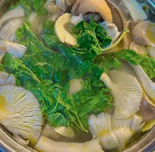 Hình ảnh Lẩu gà lá é nhỏ - 2 người