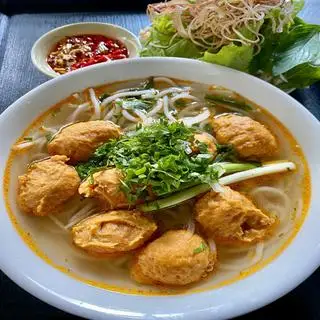 Bún chả cua - 60.000 ₫ tại Bún Bò Gốc Huế Hương Giang - Cư Xá Nam Hải
