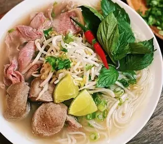 Phở thập cẩm - 56.000 ₫ tại Phở & Bún Bò Út 006 - Chung Cư Ấn Quang