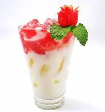 Yogurt dâu - 39.000 ₫ tại Cats Coffee & Cake - Nguyễn Thị Minh Khai